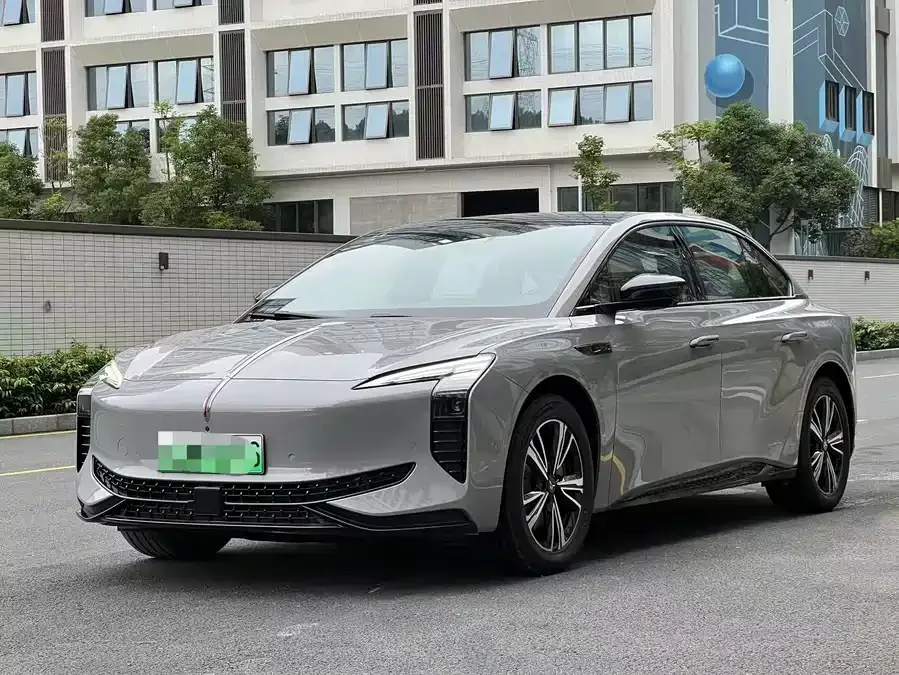 Hongqi EH7 2026
