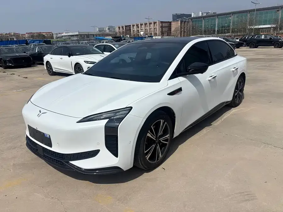 Hongqi EH7 2024