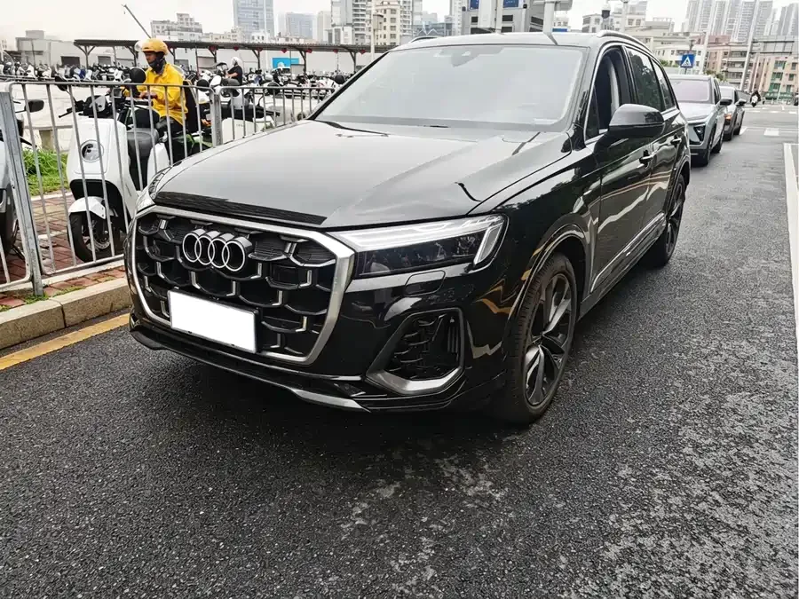 Audi Q7 2025