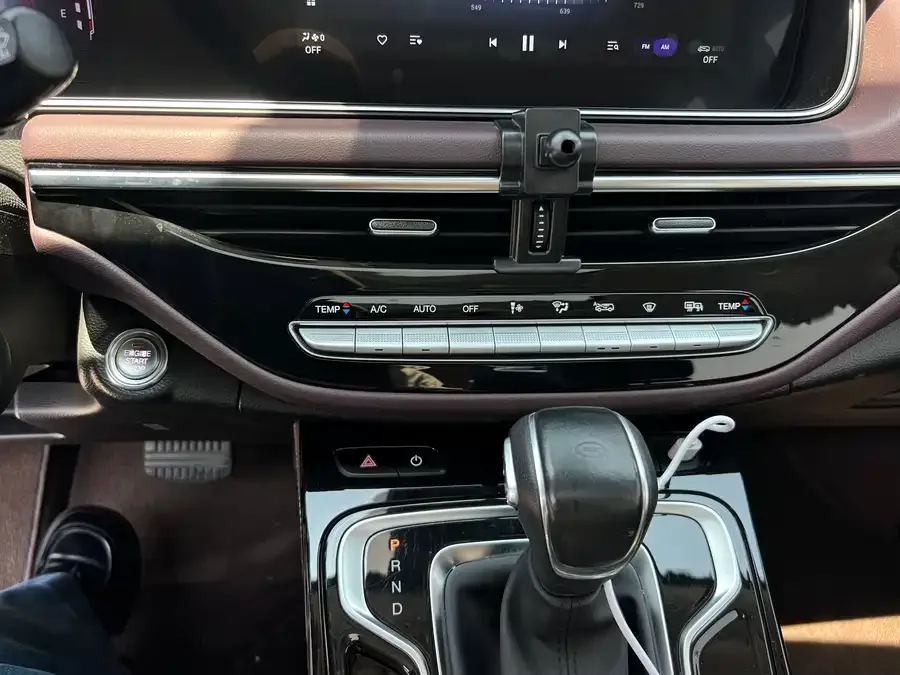 GAC Trumpchi M6 Trumpchi M6 2023 PRO 270T DCT Luxury Edition 2023 — миниатюра 5