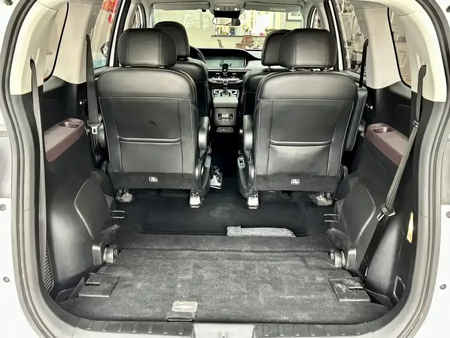 GAC Trumpchi M6 Trumpchi M6 2021 270T DCT Luxury Edition (seven seats) 2022 — миниатюра 4