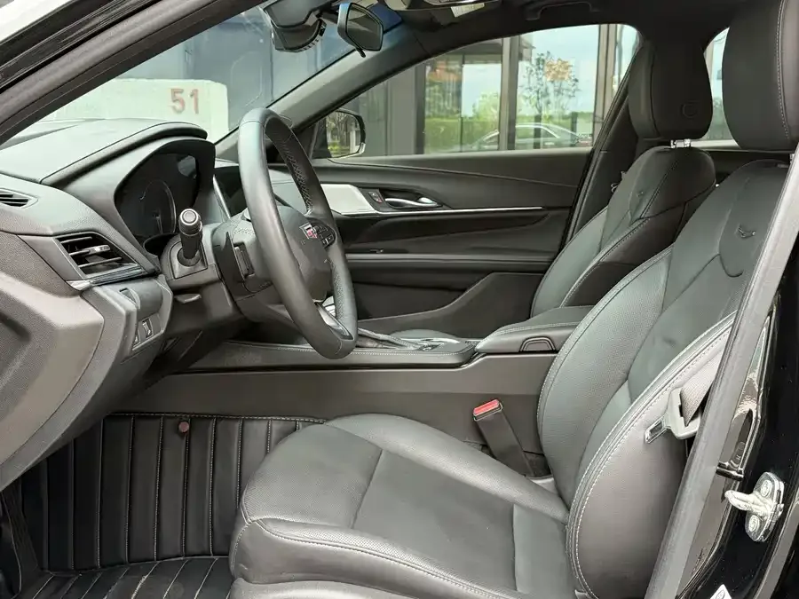 Cadillac CT4 2022 28T luxury model 2022 — миниатюра 2