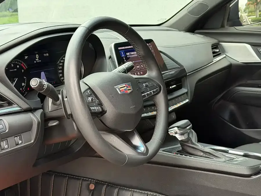 Cadillac CT4 2022 28T luxury model 2022 — миниатюра 4