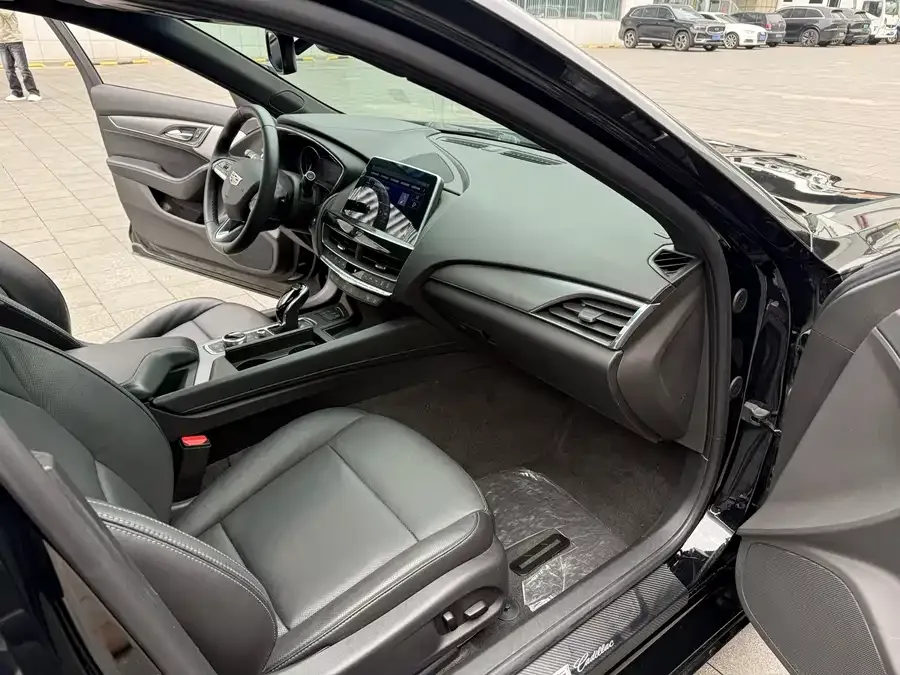 Cadillac CT5 2022 28T Luxury Edition 2022 — миниатюра 4