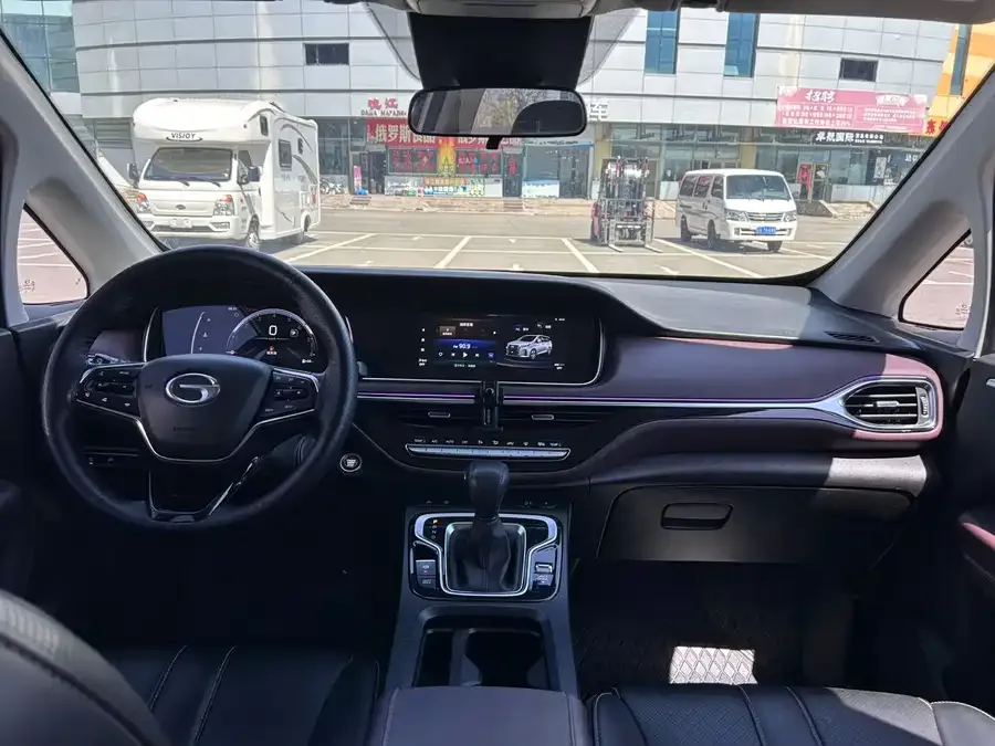 GAC Trumpchi M6 Trumpchi M6 2021 270T DCT Luxury Edition (seven seats) 2022 — миниатюра 2