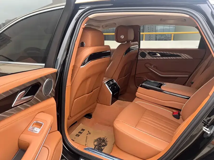 Hongqi H9 Hongqi H9 2022 2.0T Intelligent Connection Flagship Edition 2023 — миниатюра 2