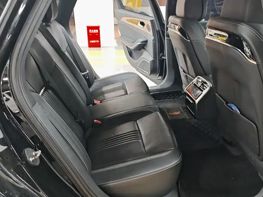Hongqi H9 Hongqi H9 2020 2.0T Intelligent Connection Flagship Edition 2022 — миниатюра 3