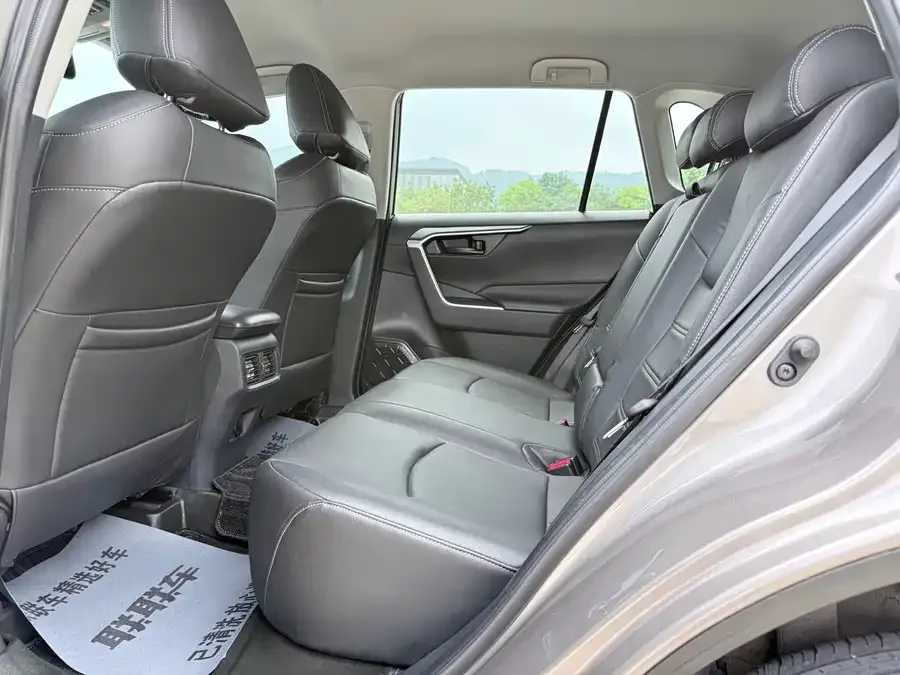 Toyota RAV4 RAV4 Rongfang 2022 2.0L CVT 2WD Urban Edition 2022 — миниатюра 3