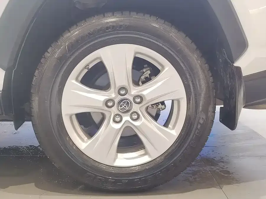 Toyota RAV4 RAV4 Rongfang 2022 2.0L CVT 2WD Urban Edition 2022 — миниатюра 2