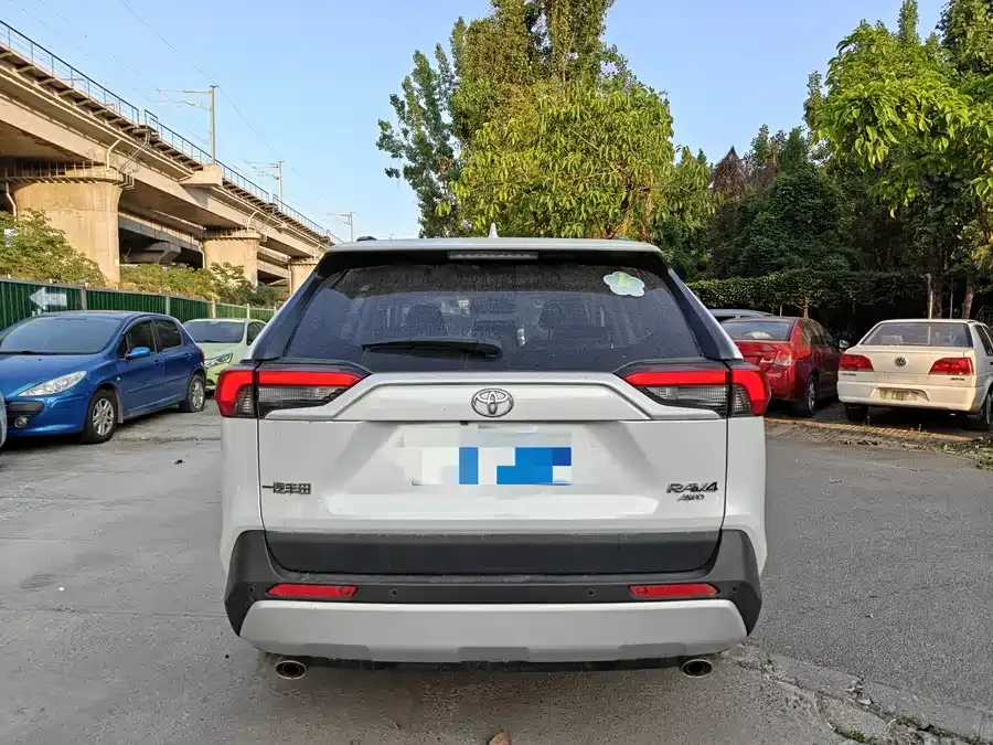 Toyota RAV4 RAV4 Rongfang 2023 2.0L CVT 4WD Adventure PLUS Edition 2023 — миниатюра 2