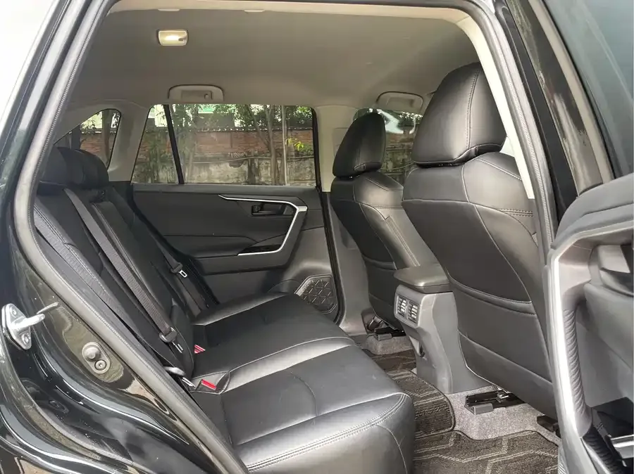 Toyota RAV4 RAV4 Rongfang 2024 2.0L CVT 2WD Urban Edition 2025 — миниатюра 5