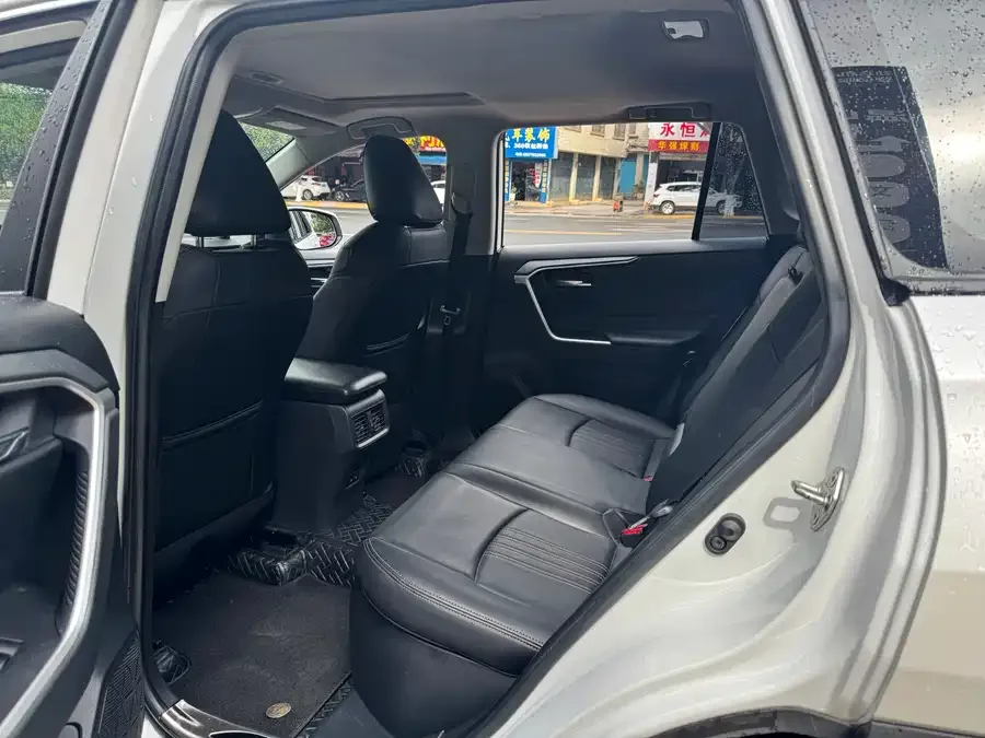Toyota RAV4 RAV4 Rongfang 2023 Dual Engine 2.5L E-CVT Two-Wheel Drive Elite Edition 2023 — миниатюра 4