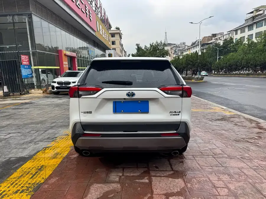 Toyota RAV4 RAV4 Rongfang 2023 Dual Engine 2.5L E-CVT Two-Wheel Drive Elite Edition 2023 — миниатюра 5