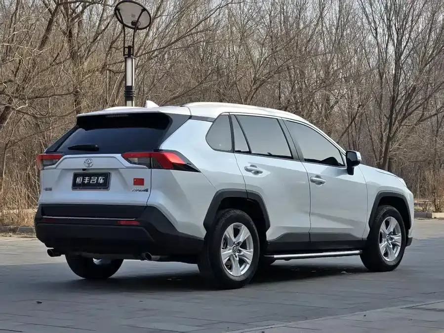 Toyota RAV4 RAV4 Rongfang 2024 2.0L CVT 2WD Urban Edition 2024 — миниатюра 2