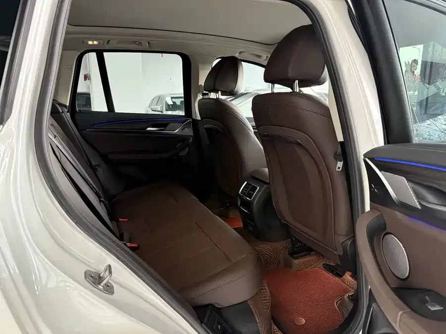 BMW X3 2022 xDrive30i Advanced M Night Package 2022 — миниатюра 5