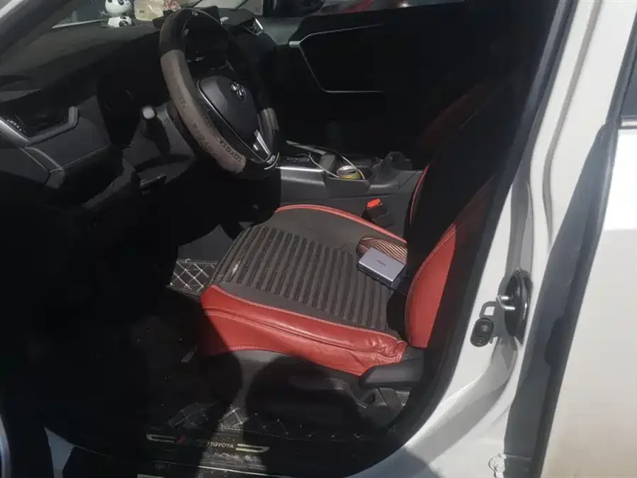 Toyota RAV4 RAV4 Rongfang 2024 2.0L CVT 2WD Urban Edition 2025 — миниатюра 3