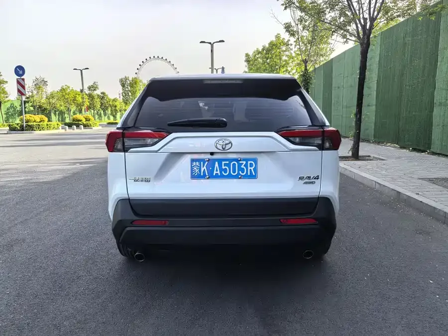 Toyota RAV4 RAV4 Rongfang 2024 2.0L CVT 2WD Urban Edition 2024 — миниатюра 5