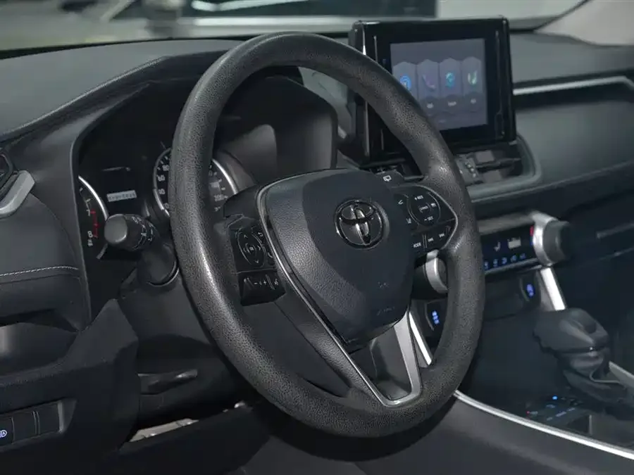 Toyota RAV4 RAV4 Rongfang 2022 2.0L CVT 2WD Urban Edition 2022 — миниатюра 3