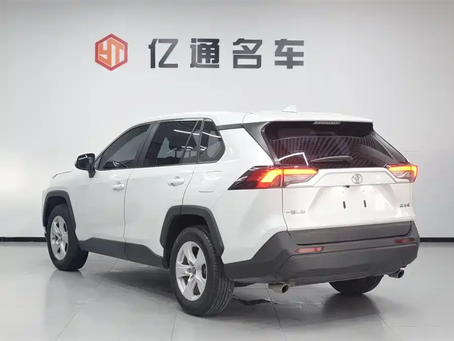 Toyota RAV4 RAV4 Rongfang 2022 2.0L CVT 2WD Urban Edition 2022 — миниатюра 5