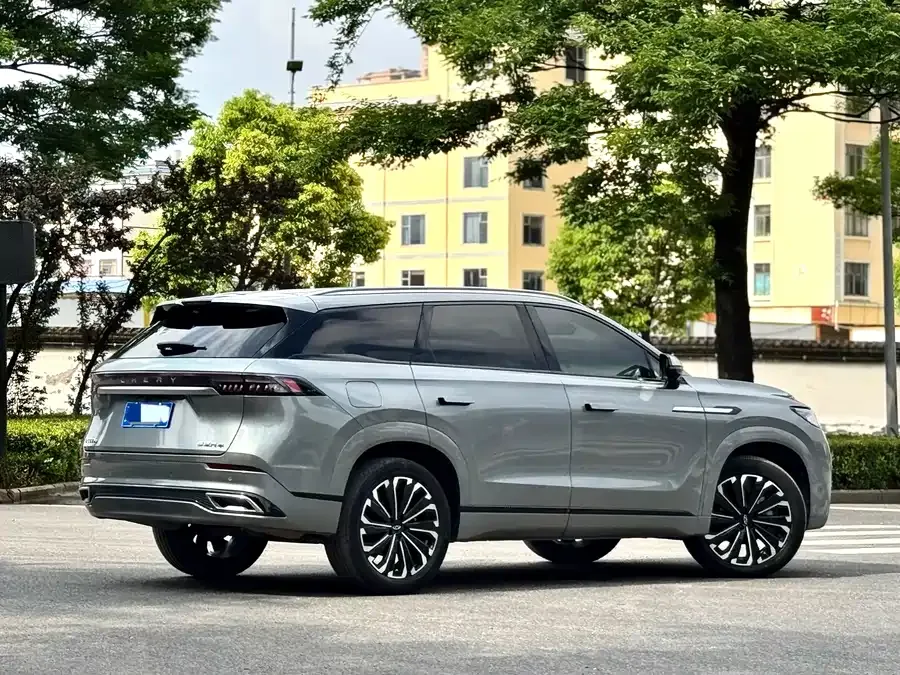 Chery Tiggo 9 Tiggo 9 2023 2.0T dual-clutch 2WD premium version 5 seats 2023 — миниатюра 4