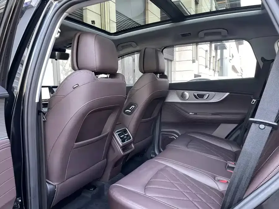 Chery Tiggo 8 Pro Tiggo 8 PRO 2025 290T 2WD Premium Edition 2024 — миниатюра 2