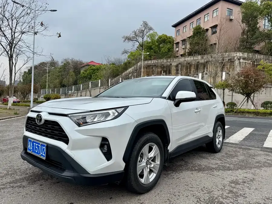 Toyota RAV4 2024