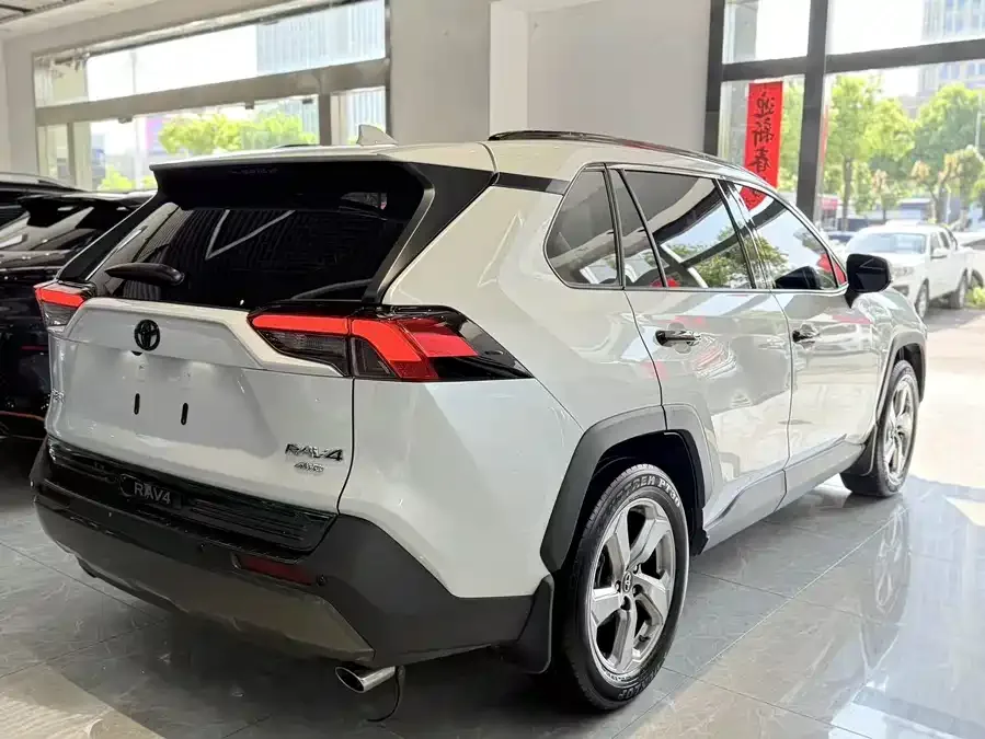 Toyota RAV4 RAV4 Rongfang 2021 2.0L CVT four-wheel drive fashion Plus version 2022 — миниатюра 3