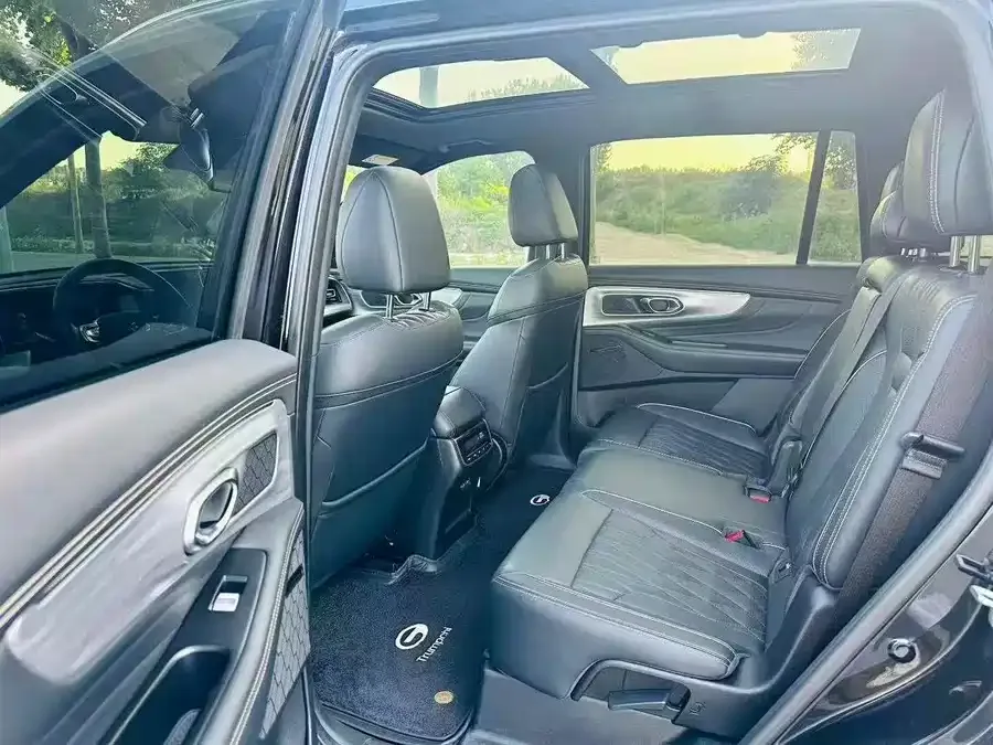GAC Trumpchi GS8 Trumpchi GS8 2022 Pilot Series 2.0TGDI 2WD Luxury Smart Edition (7 Seaters) 2022 — миниатюра 2