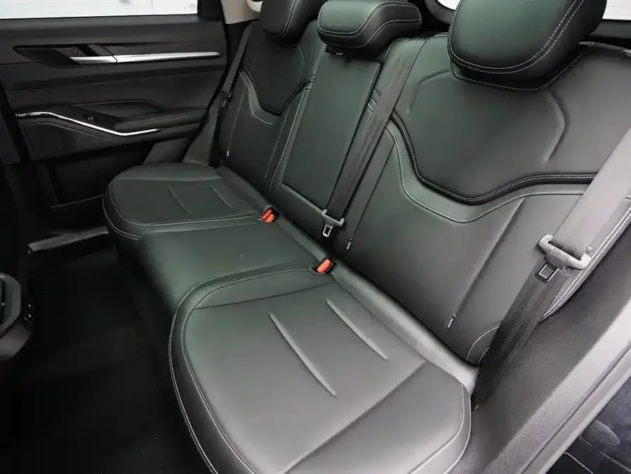 Haval H6 new energy Haval H6 New Energy 2023 DHT-PHEV 110KM Free Travel Edition 2023 — миниатюра 4