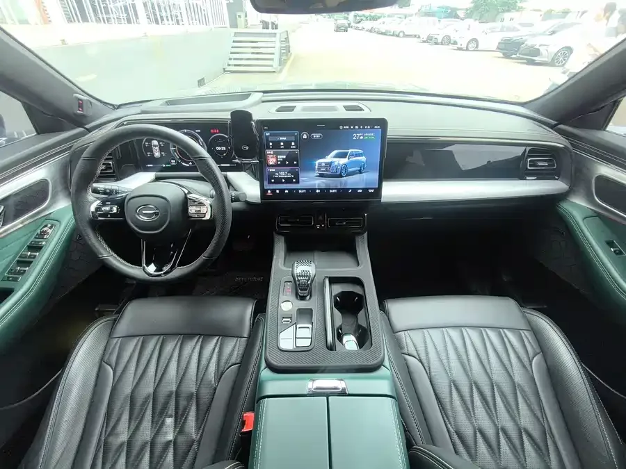 GAC Trumpchi GS8 Trumpchi GS8 2022 Dual Engine Series 2.0TM 2WD Premium Edition (6 seats) 2022 — миниатюра 3