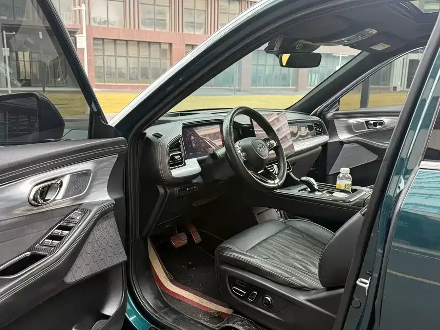 GAC Trumpchi GS8 Trumpchi GS8 2022 Dual Engine Series 2.0TM 4WD Premium Edition (6 seats) 2022 — миниатюра 4