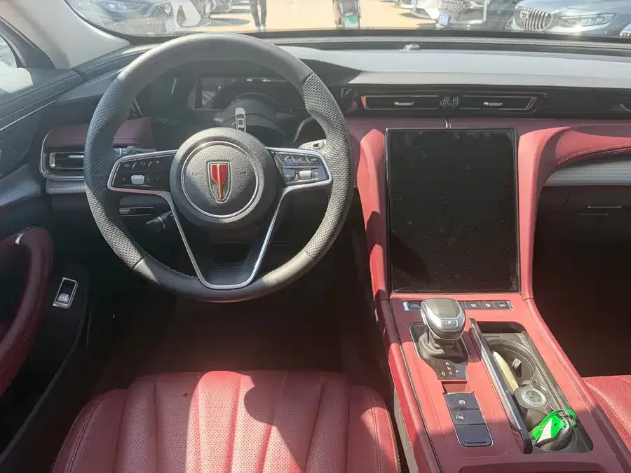 Hongqi H5 Hongqi H5 2023 1.5T DCT Zhilian Qiyue Edition 2024 — миниатюра 2