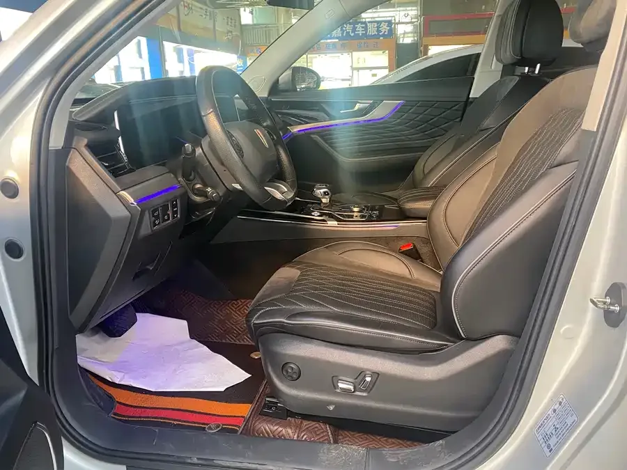 Hongqi HS5 Hongqi HS5 2022 2.0T Zhilian Qiyue Edition 2022 — миниатюра 4