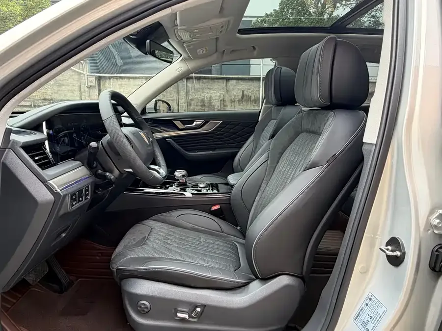 Hongqi HS5 Hongqi HS5 2022 2.0T Zhilian Flagship Edition 2023 — миниатюра 4