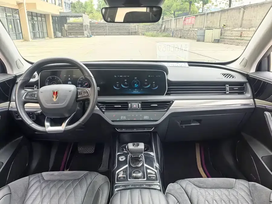 Hongqi HS5 Hongqi HS5 2022 2.0T Zhilian Flagship Edition 2022 — миниатюра 2