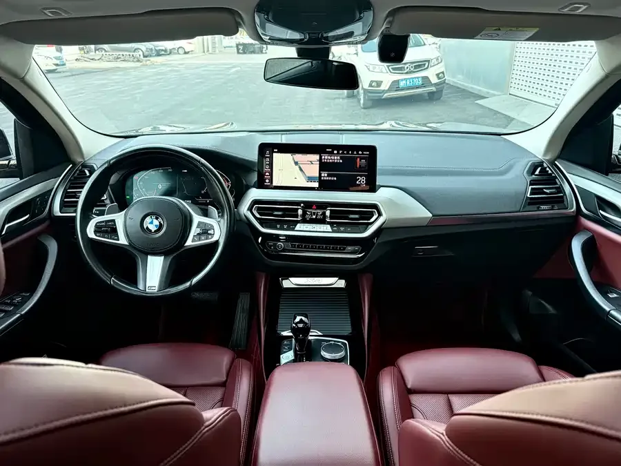 BMW X4 2022 xDrive 25i M Sport Package 2022 — миниатюра 3