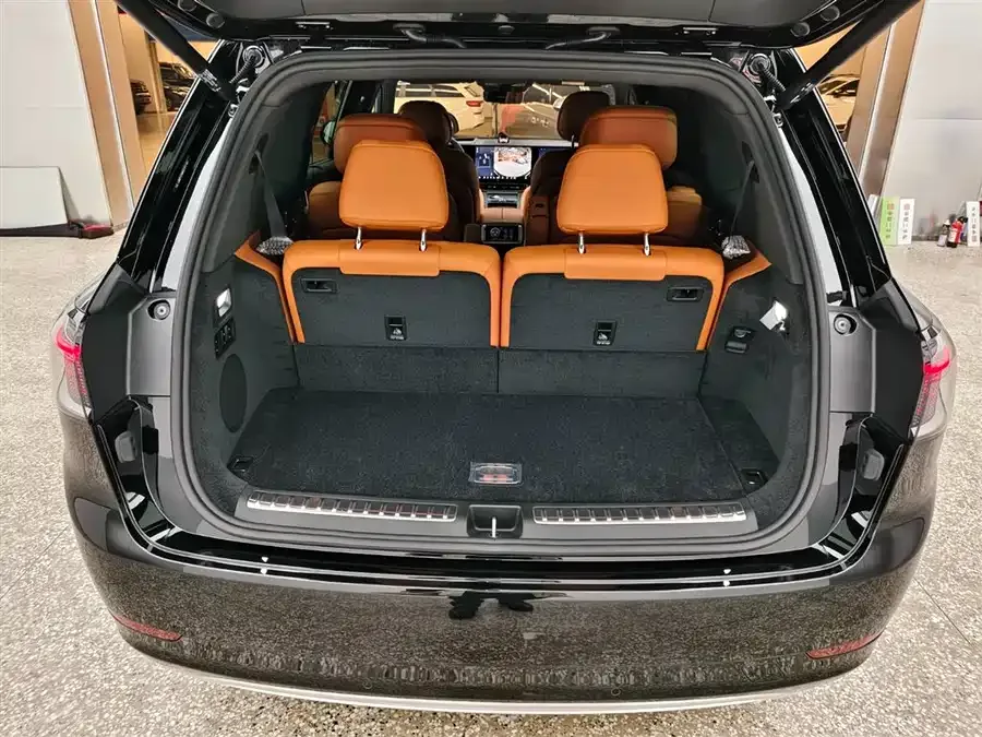 AITO M9 Wenjie M9 2025 Extended Range Ultra Edition 52kWh 6-Seat Version (192-line LiDAR) 2026 — миниатюра 5