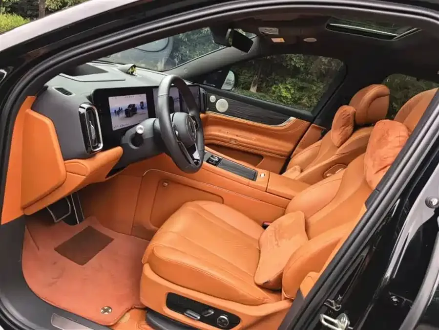 AITO M9 Wenjie M9 2024 Extended Range Max Edition 42kWh 5-seater Edition 2024 — миниатюра 2