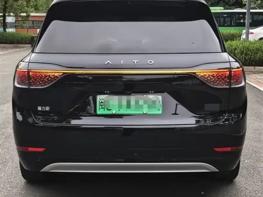 AITO M9 Wenjie M9 2024 Extended Range Max Edition 42kWh 5-seater Edition 2024 — миниатюра 4