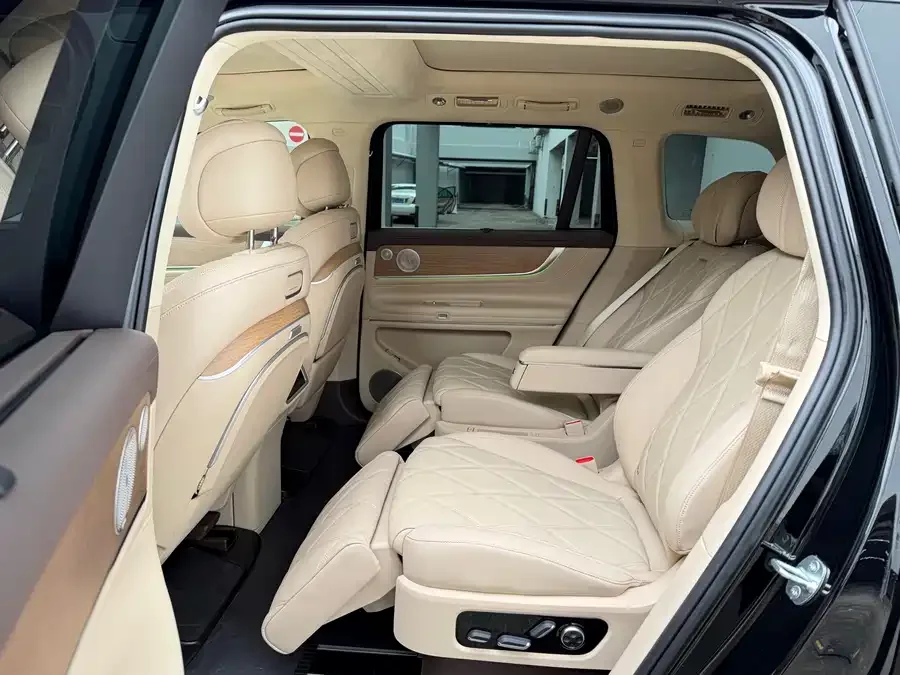 AITO M9 Wenjie M9 2025 Extended Range Ultra Edition 52kWh 6-Seat Version (192-line LiDAR) 2025 — миниатюра 2