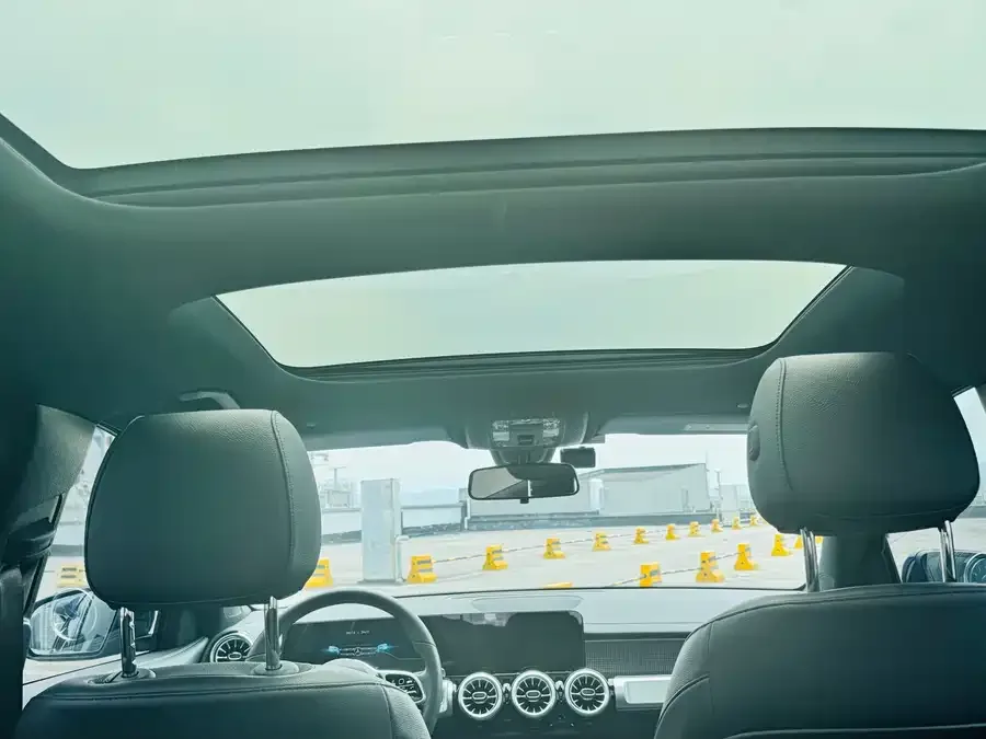 Mercedes-Benz GLB-Class Mercedes-Benz GLB 2022 GLB 220 Dynamic 2022 — миниатюра 4