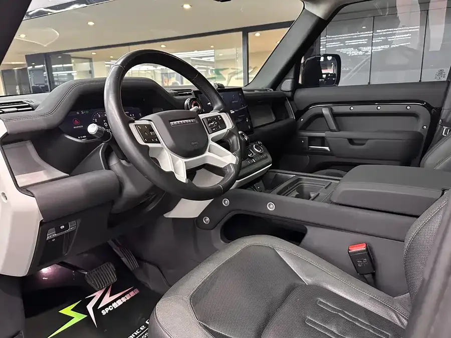 Land Rover guard Land Rover Defender 2020 110 P400 SE 2023 — миниатюра 2