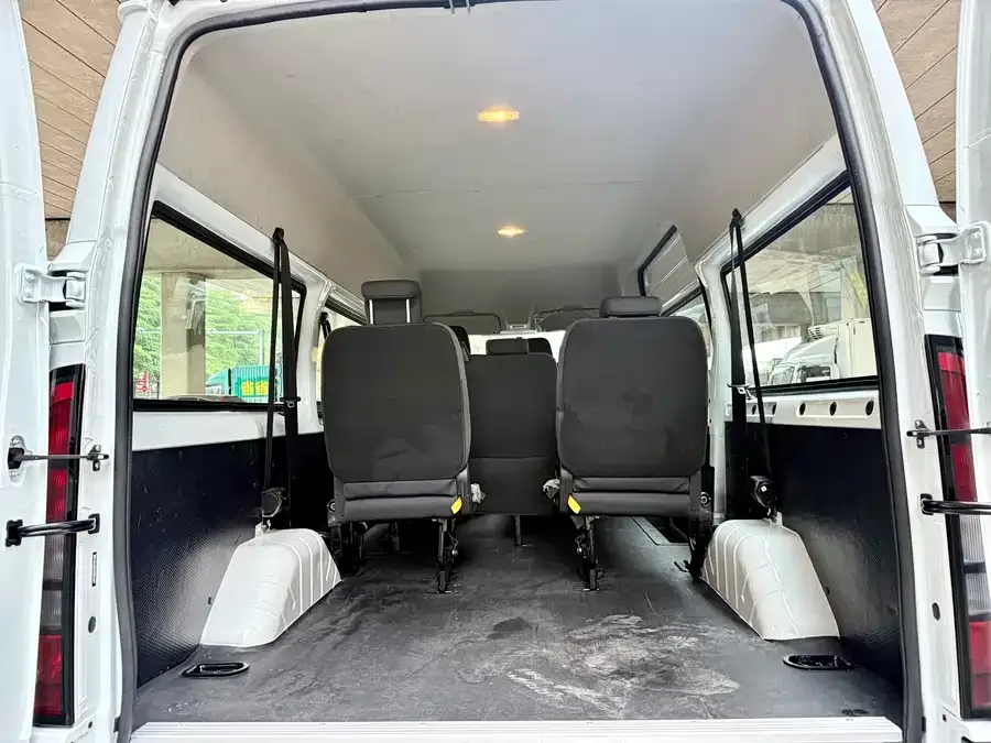 Jiangling Fushun Jiangling Fushun 2023 2.0T manual center axle center roof commercial multi-purpose passenger car 7 seats 2024 — миниатюра 3