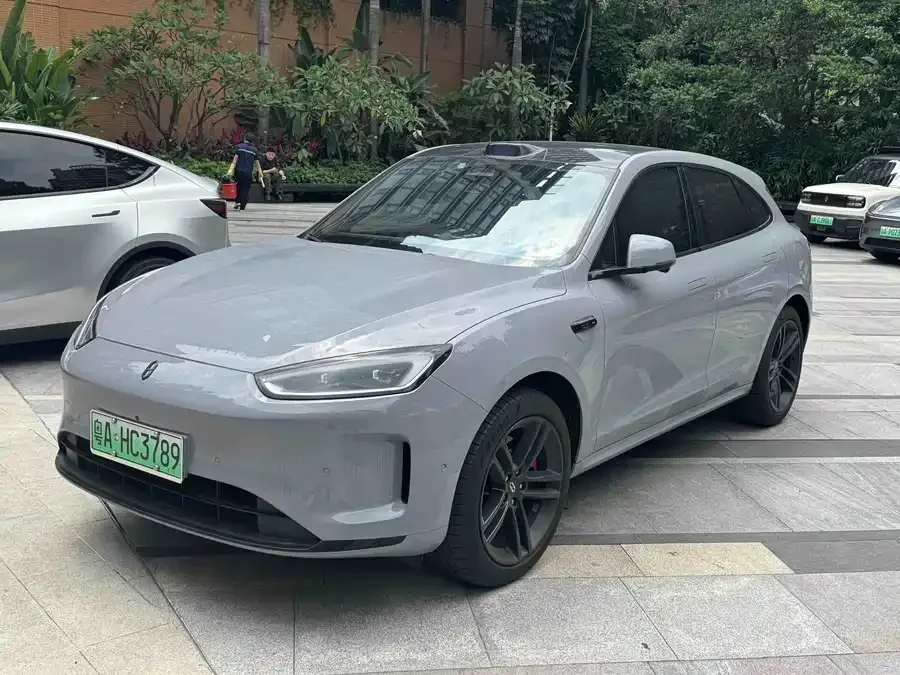 AITO M5 M5 2025 Extended Range Ultra 4WD Edition 2025 — фото 1, купить с доставкой в Москву