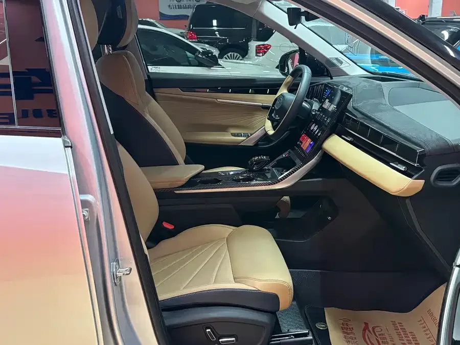 Geely Atlas L Boyue L 2023 2.0TD DCT flagship model 2023 — миниатюра 2