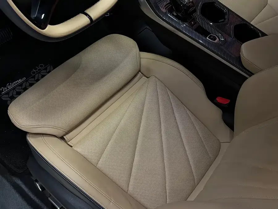 Geely Atlas L Boyue L 2023 2.0TD DCT flagship model 2023 — миниатюра 3