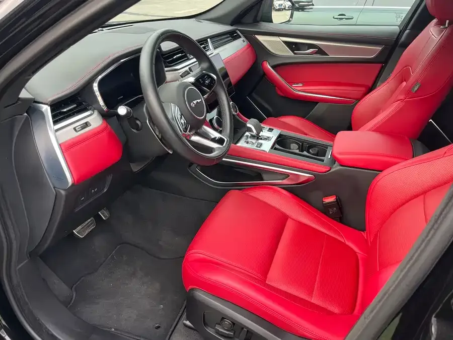 Jaguar F-Pace 2024 P250 R-Dynamic SE 2024 — миниатюра 4
