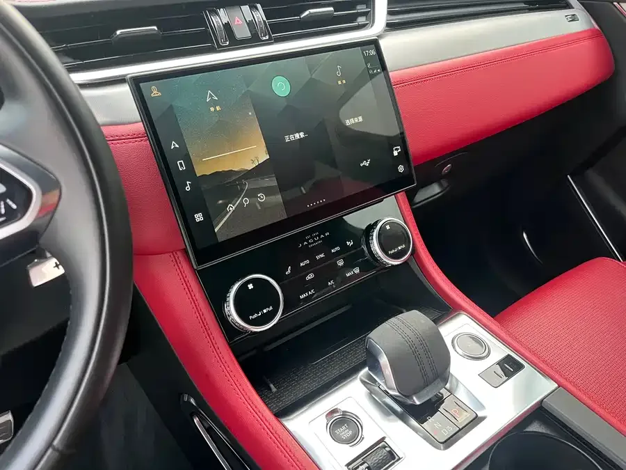 Jaguar F-Pace 2024 P250 R-Dynamic SE 2024 — миниатюра 5