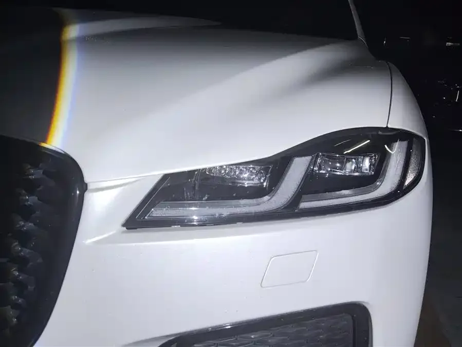 Jaguar F-Pace 2024 P250 R-Dynamic SE 2024 — миниатюра 5