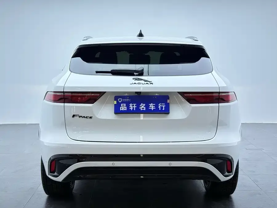 Jaguar F-Pace 2023 P250 R-Dynamic BLACK 2023 — миниатюра 2